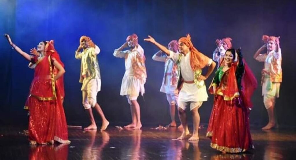 Bundeli Swang Shaili me Rangmanch बुंदेली स्वांग शैली मे रंगमंच
